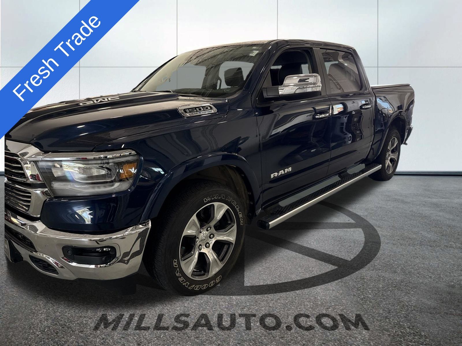 2022 RAM 1500 Laramie Crew Cab 4WD