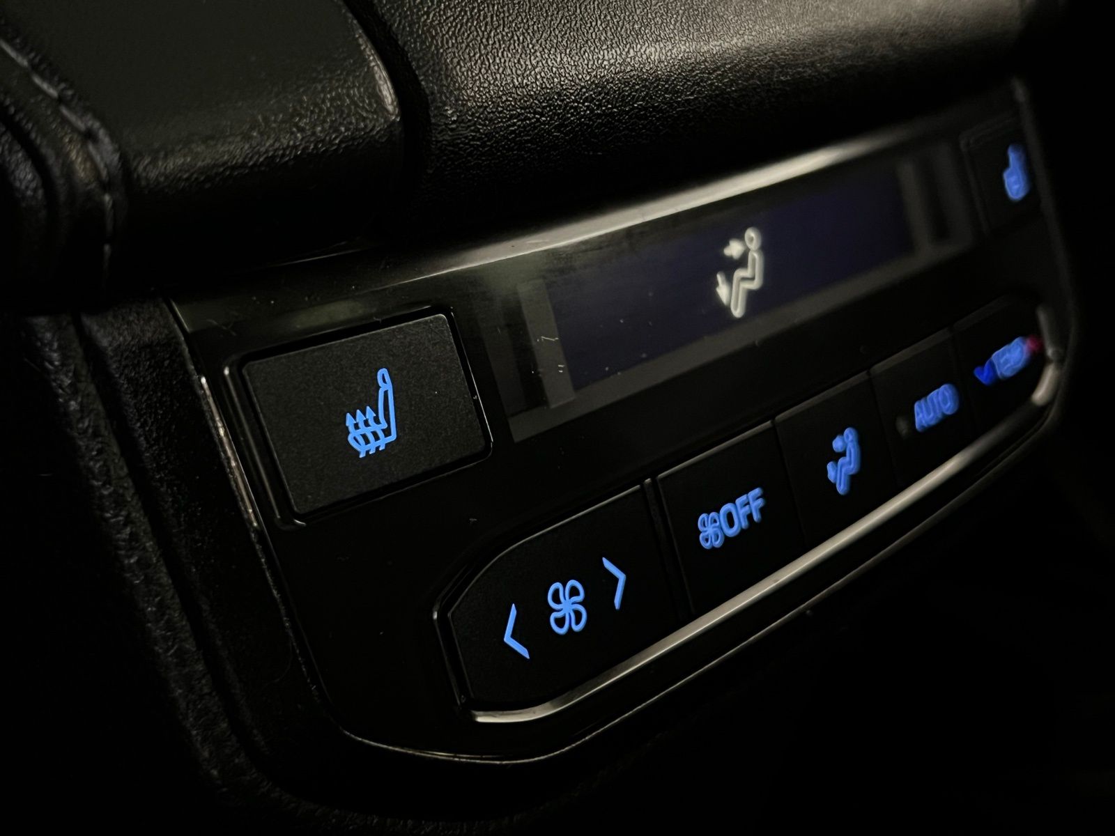 2022 Toyota Highlander Platinum 29