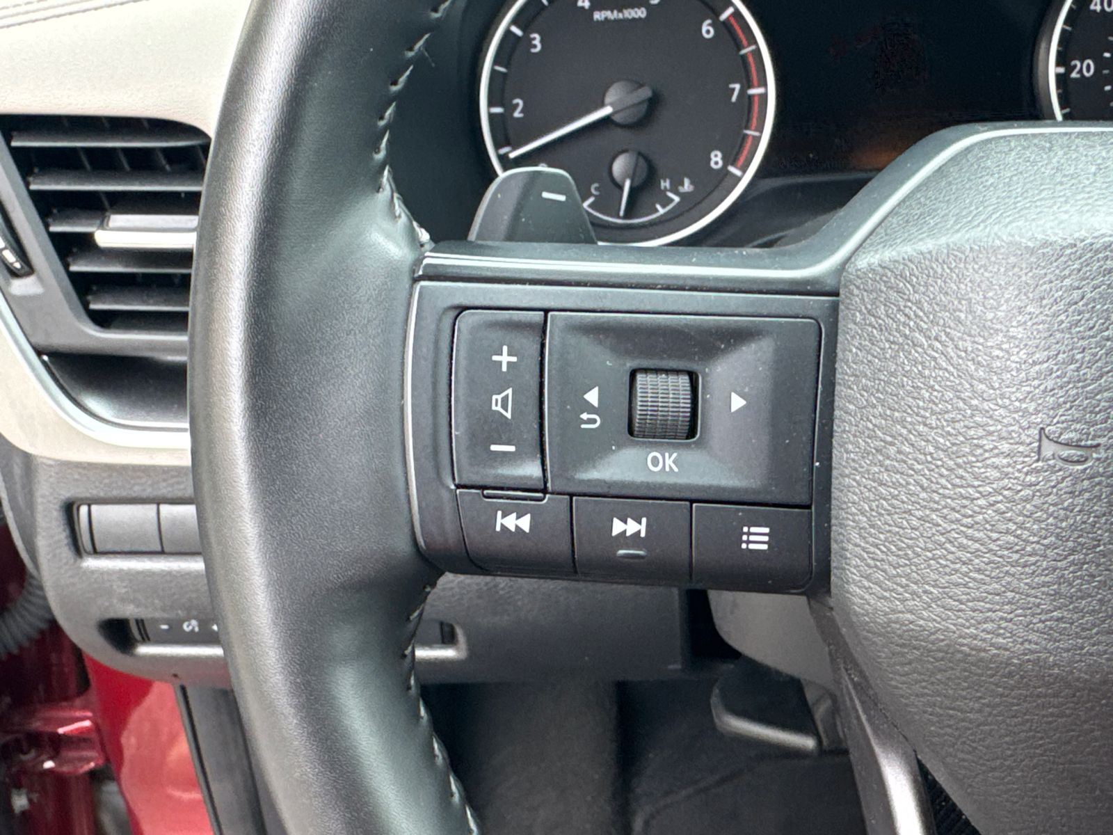 Used 2025 Red Nissan SV image 26