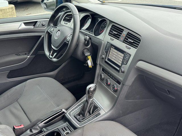 Used 2017 Blue Volkswagen TSI SE 4-Door image 27