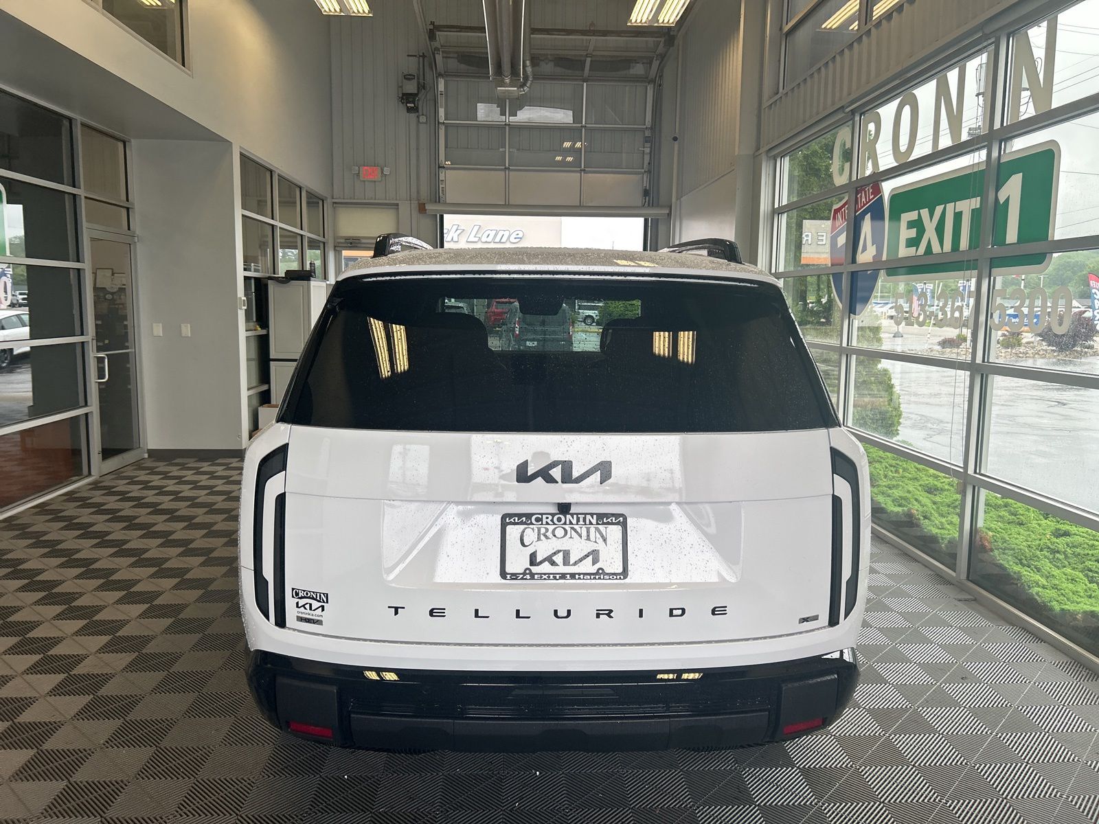 View vehicle photo 5