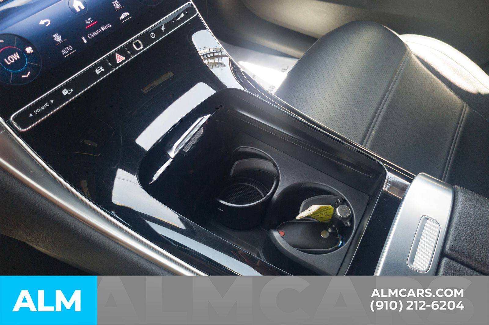 Used 2024 Black Mercedes-Benz GLC 300 image 27
