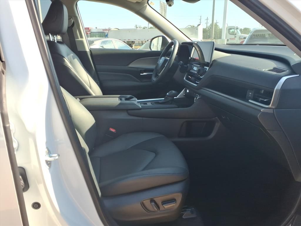 2025 Toyota Grand Highlander XLE  at Classic Toyota Galveston