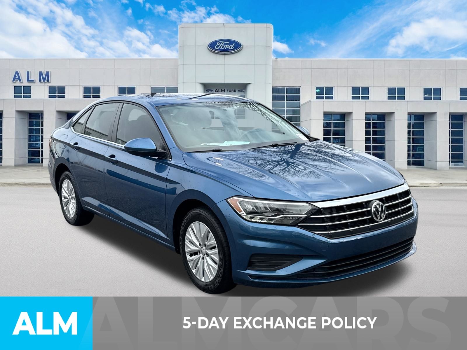 Used 2019 Blue Volkswagen 1.4T S image 3
