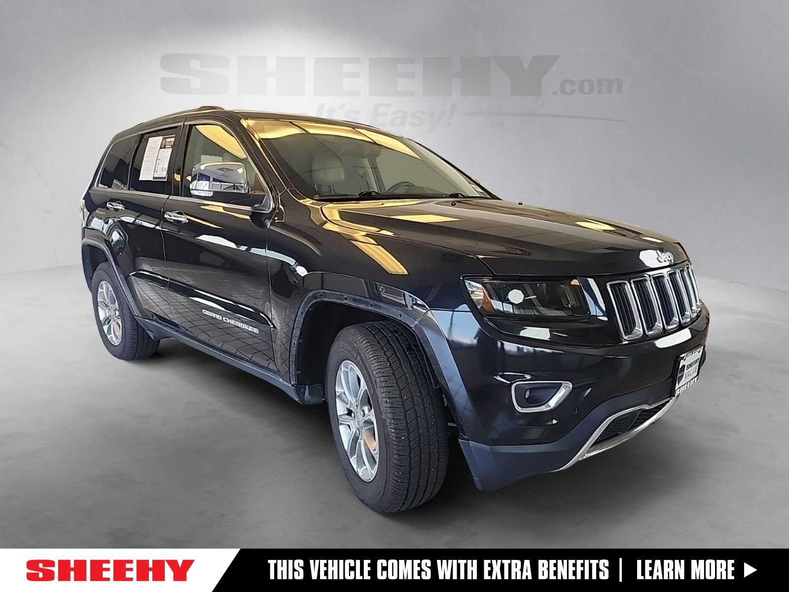 Brilliant Black Crystal Pearlcoat 2015 Jeep Grand Cherokee SUV / Crossover 4X2 8-Speed Automatic