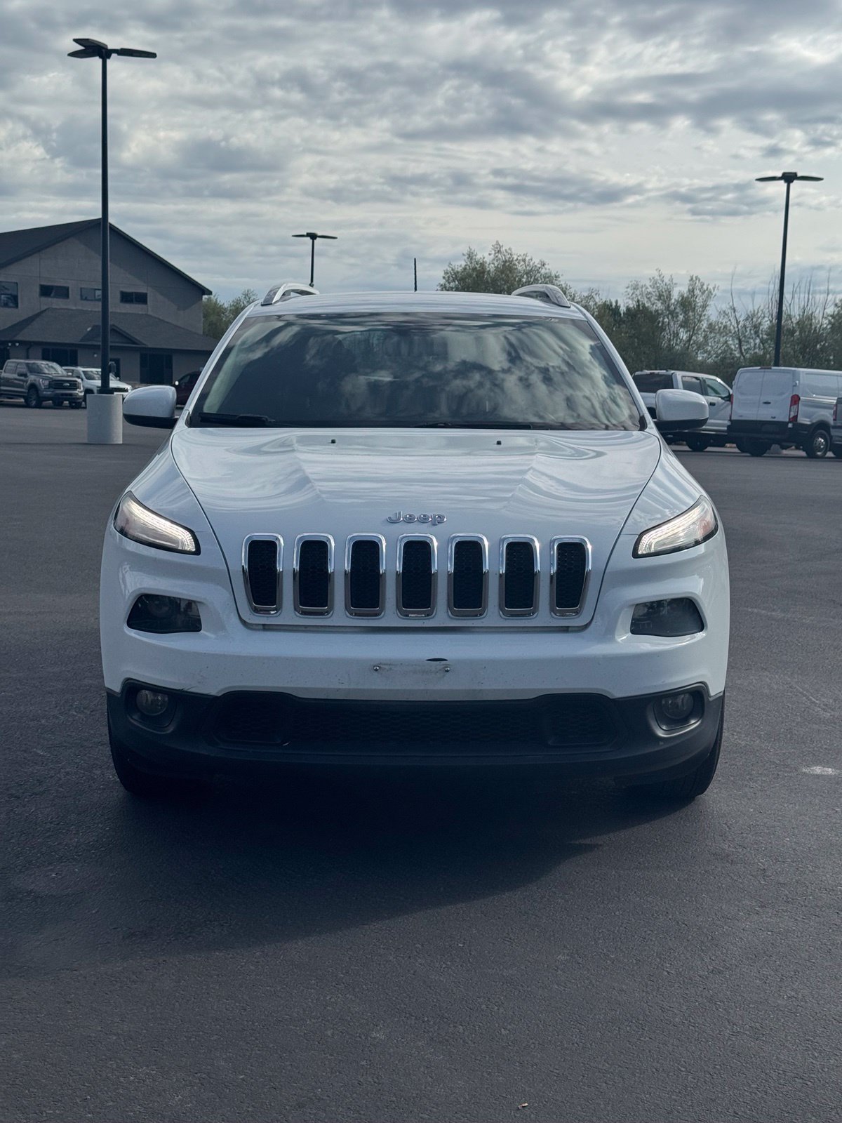 Used 2017 Jeep Cherokee SUV