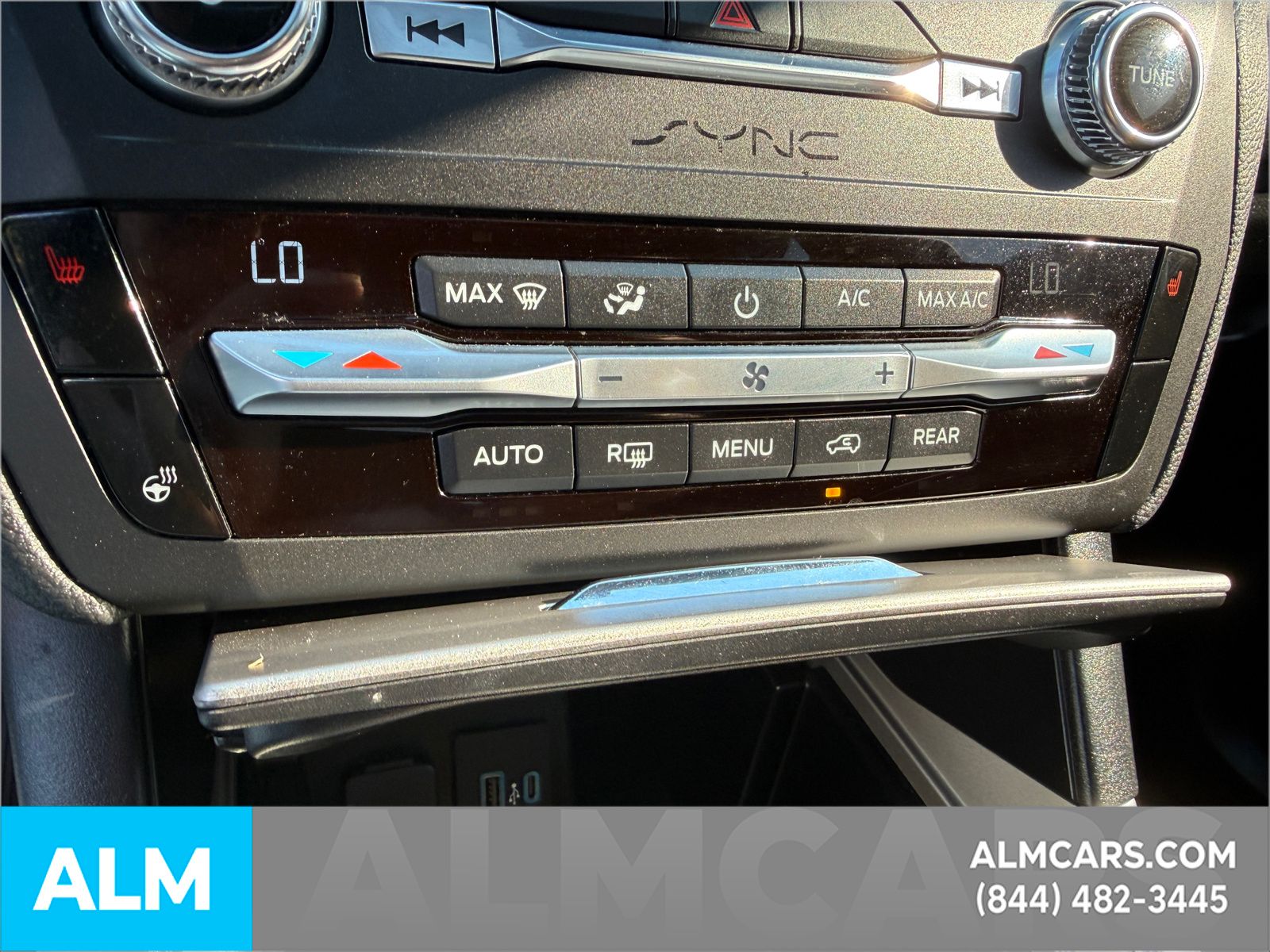 Used 2020 Agate Black Metallic Ford XLT image 21