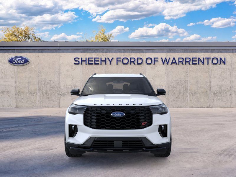 New 2026 Star White Metallic Tri-Coat Ford ST image 2