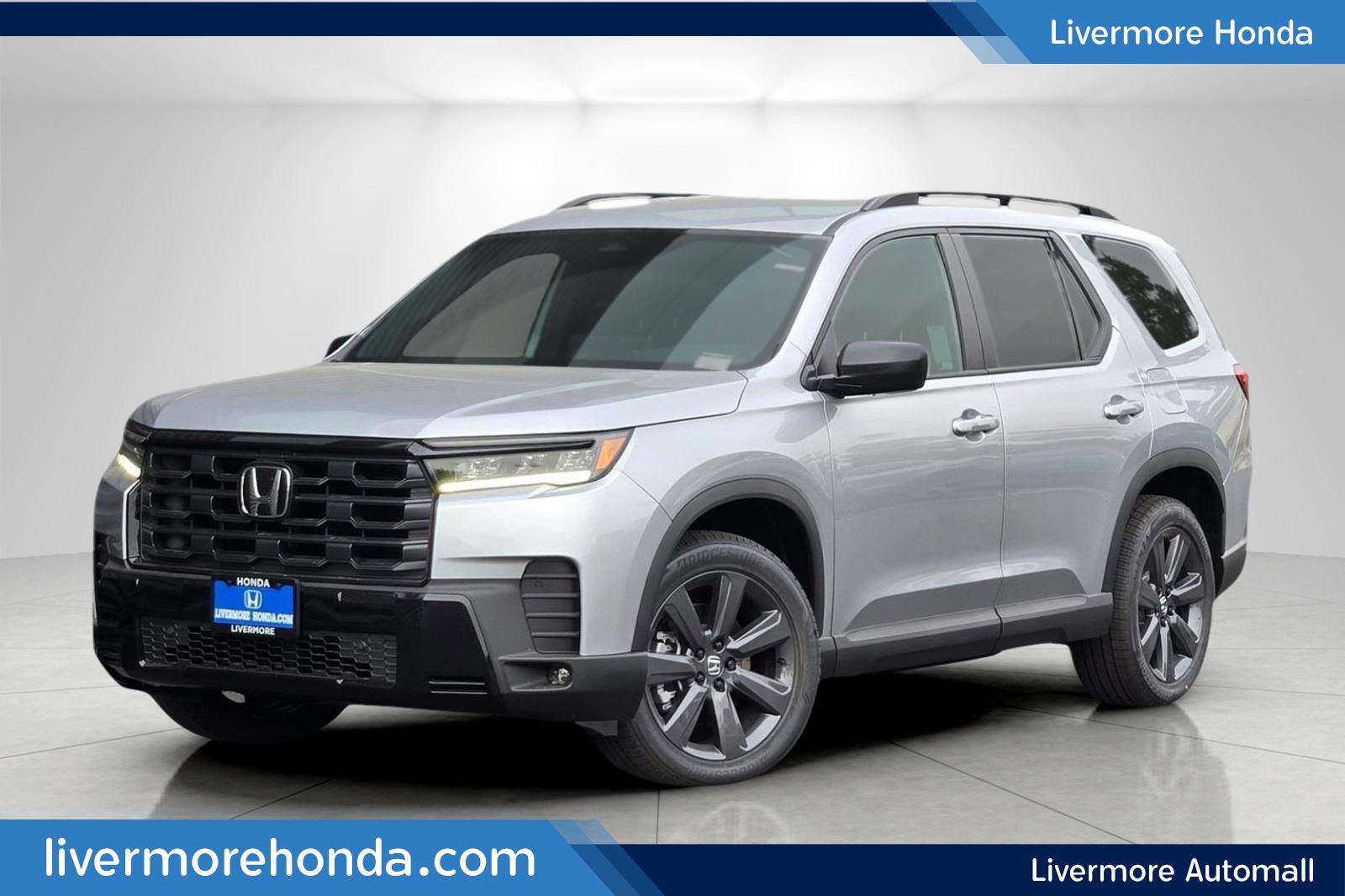 Silver 2026 Honda Pilot SUV / Crossover Front-Wheel Drive Automatic