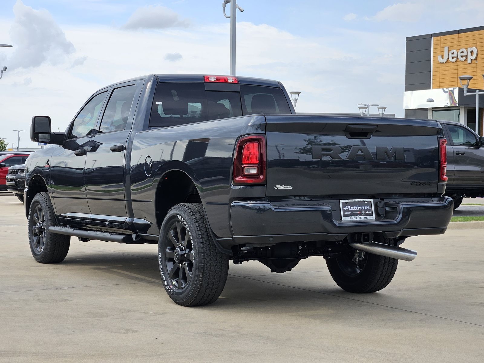 View vehicle photo 4