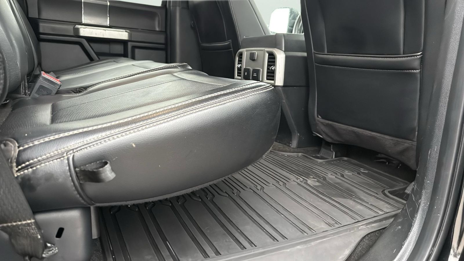 Used Car 2019 Ford F-150  Lariat For Sale Under $20,000 In Austin, Texas