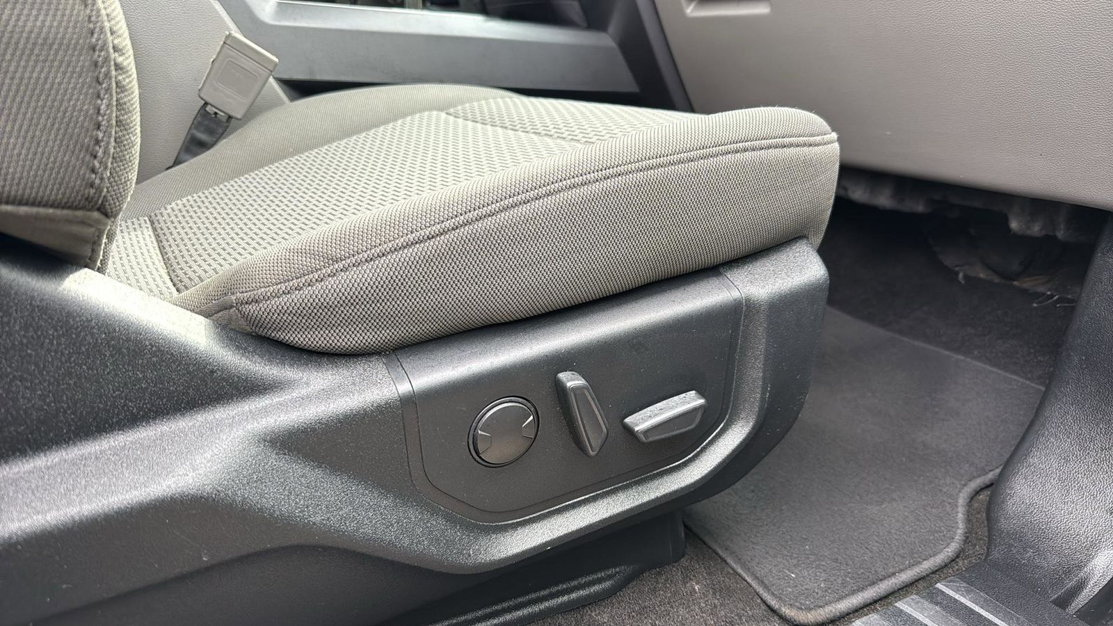 Used Car 2019 Ford F-150  Xlt For Sale Under $25,000 In Austin, Texas