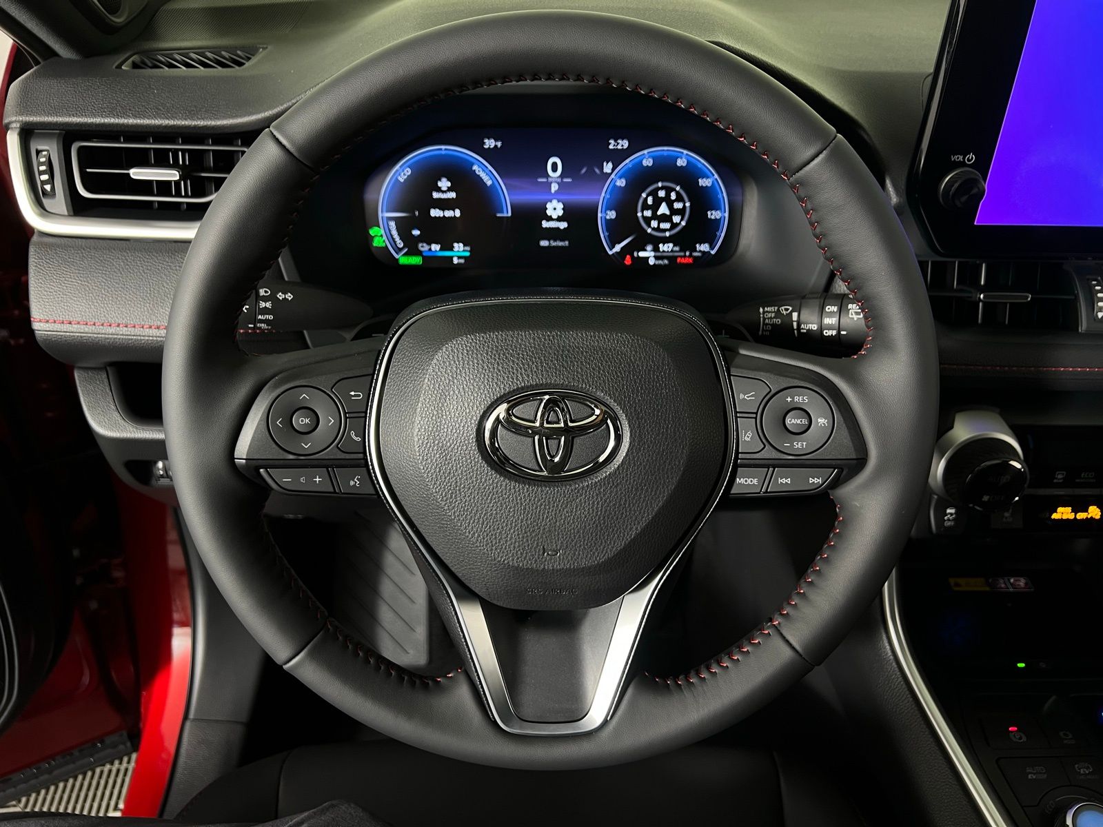 Thumbnail: 2025 Toyota RAV4 - 12