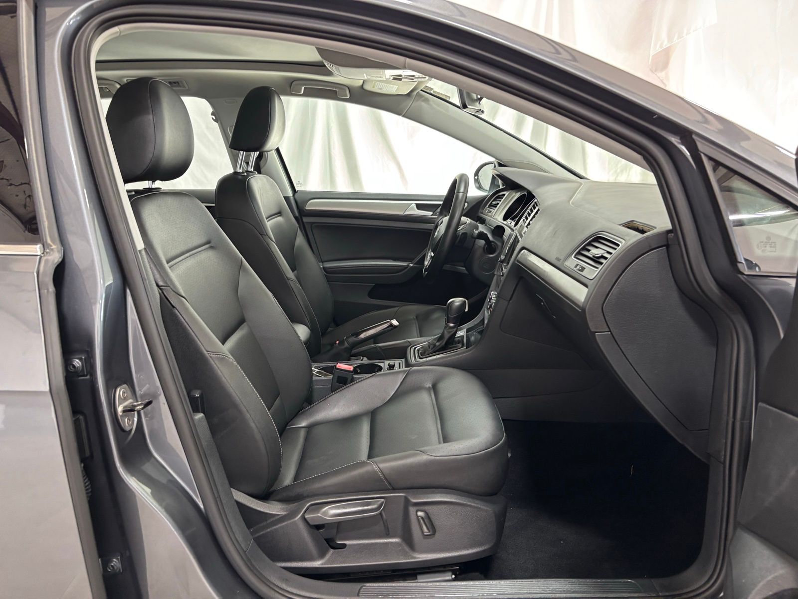 Used Car 2016 Volkswagen Golf Sportwagen  Tsi Limited Edition For Sale Under $15,000 In Austin, Texas