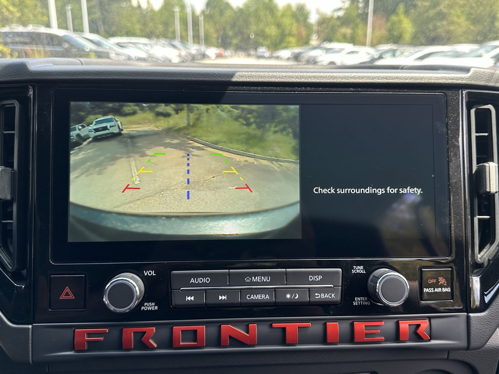 2025 Nissan Frontier PRO-4X photo 4