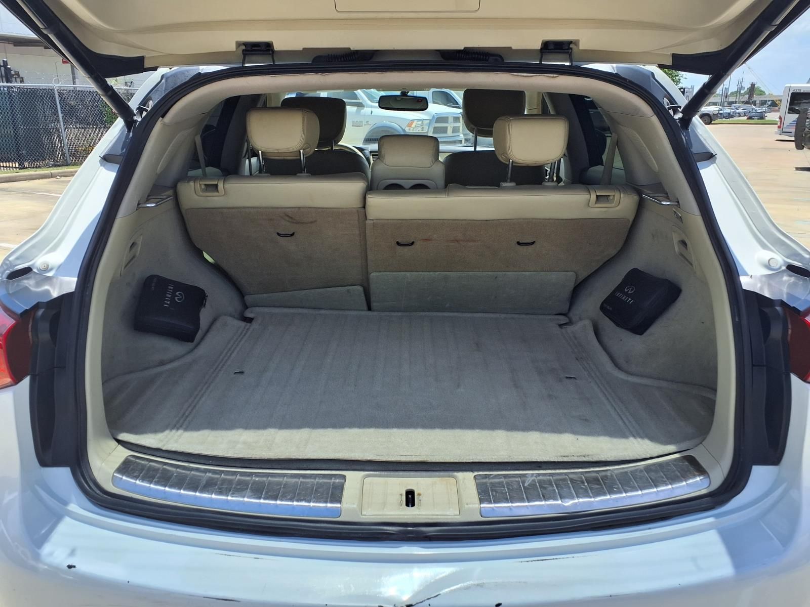 2011 INFINITI FX35 Base - 4
