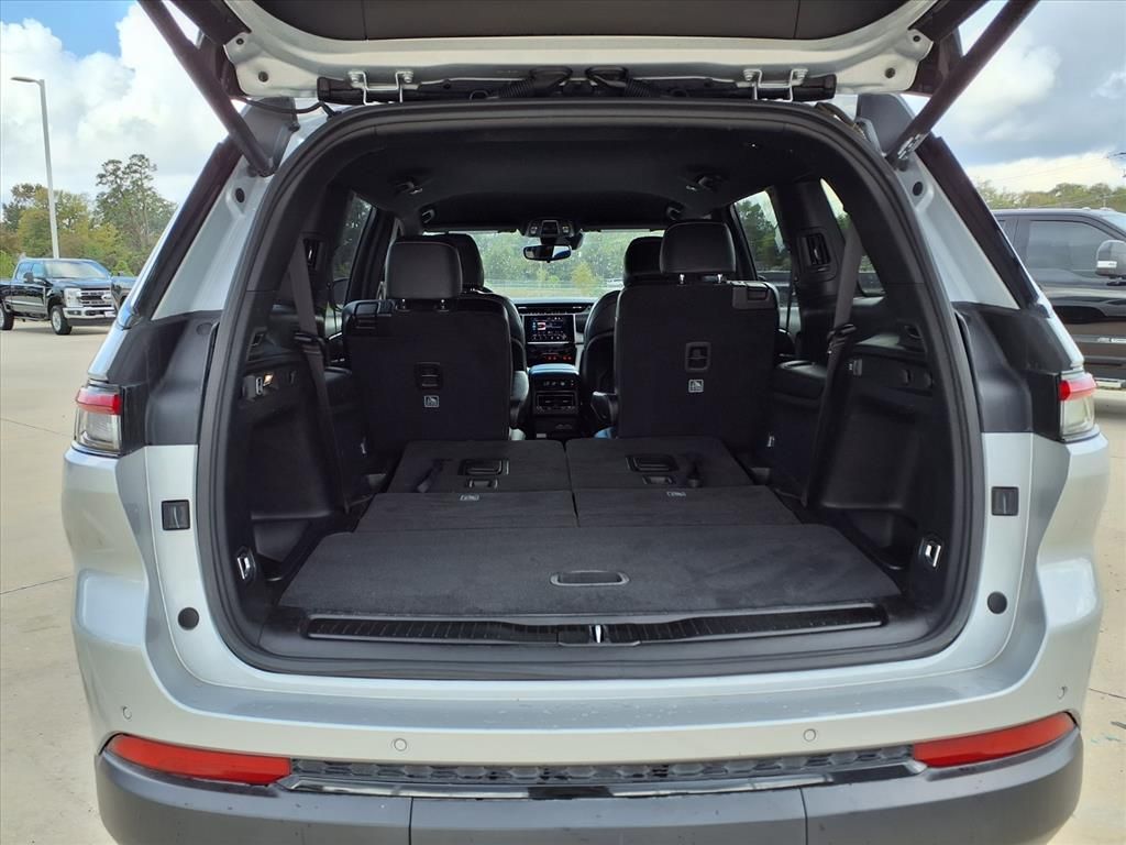 2023 Jeep Grand Cherokee L Altitude Silver at Bayshore Chrysler Jeep Dodge Ram