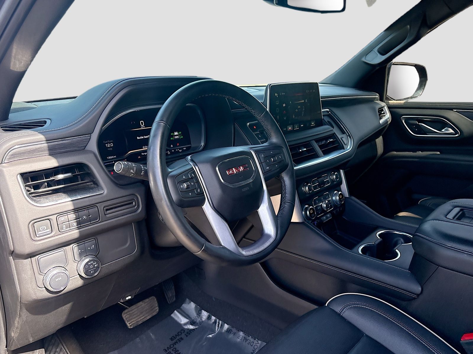 Used 2024 Silver GMC SLT image 9