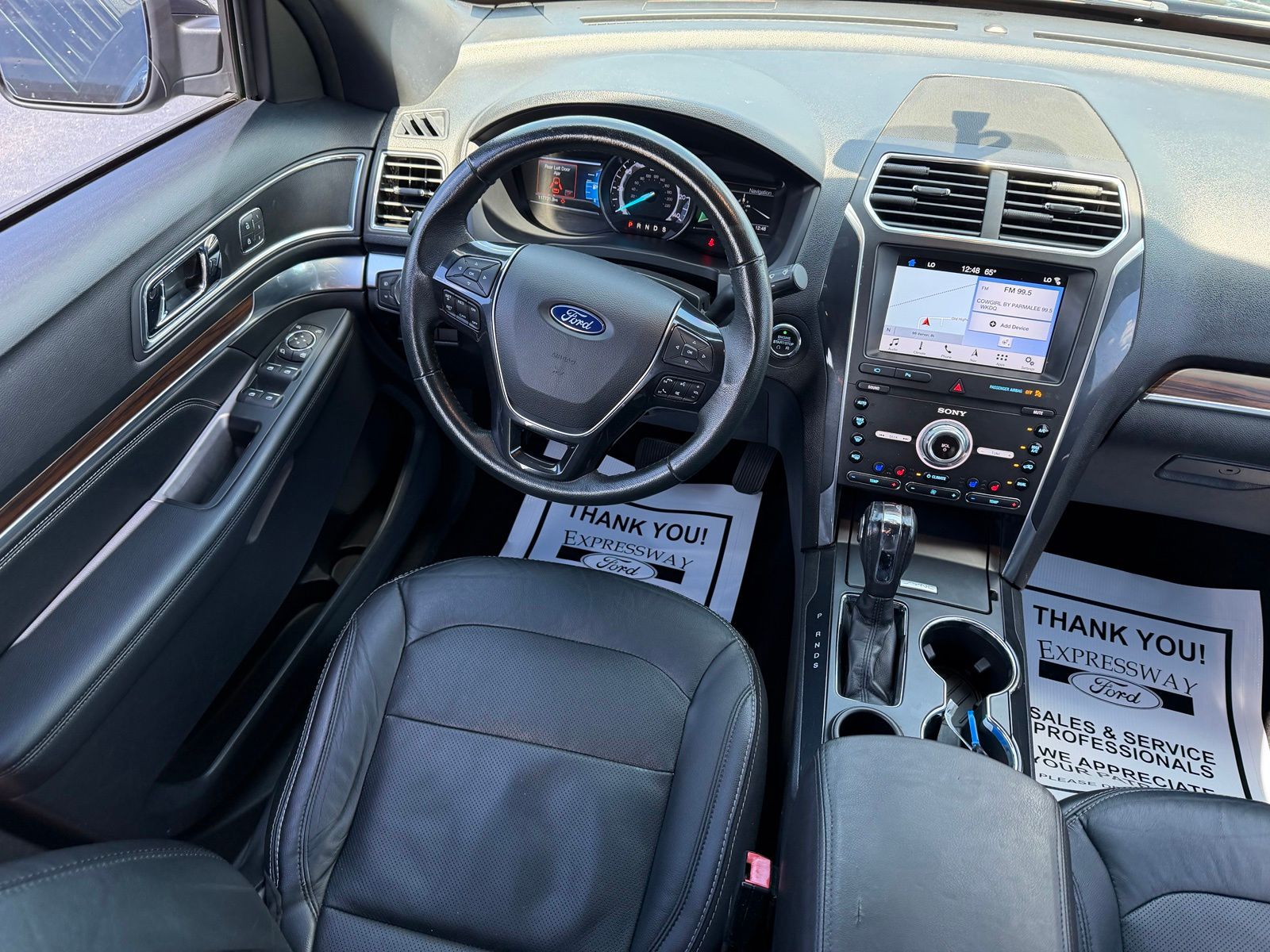 2019 Ford Explorer image 16