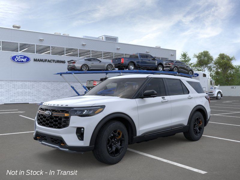 New 2026 Space White Metallic Ford Tremor image 3