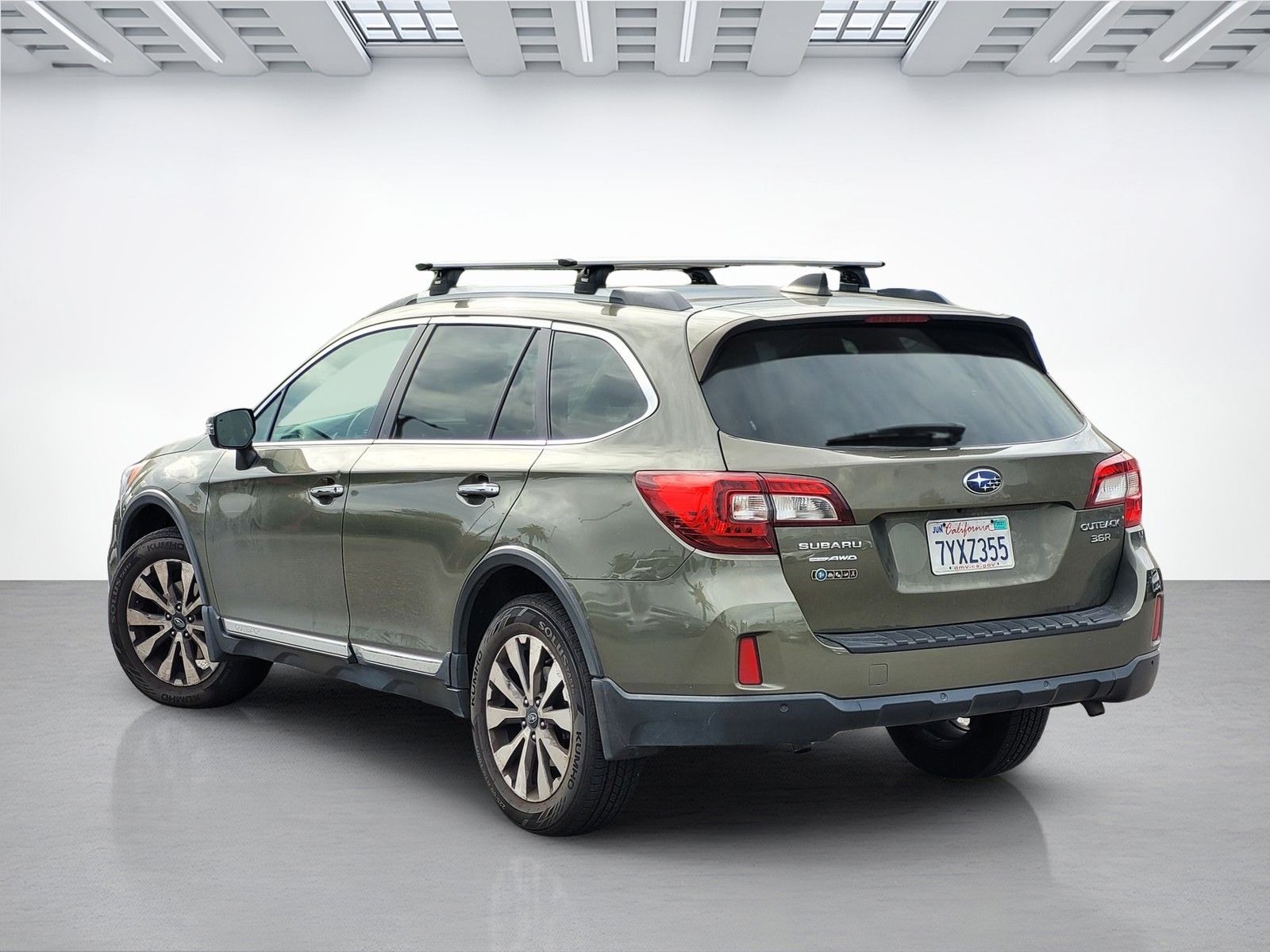 2017 Subaru Outback Touring - Photo 14