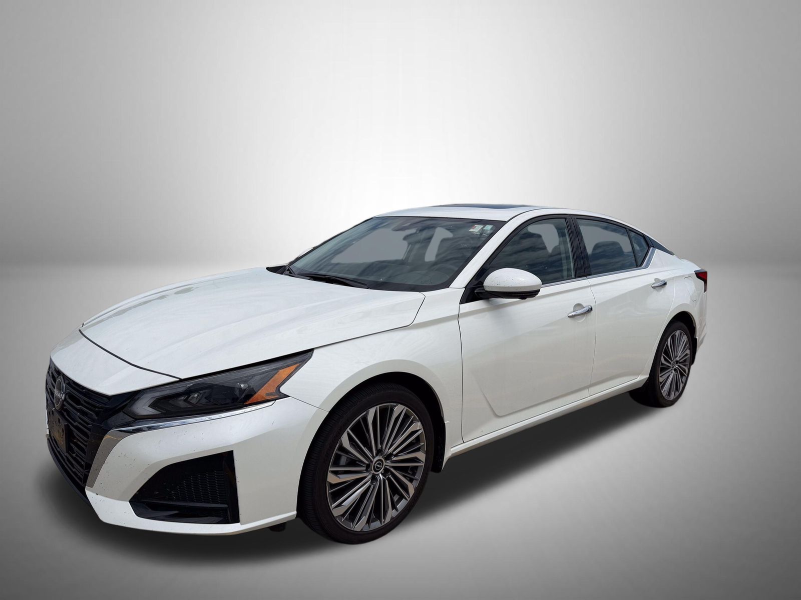 Pearl White Tricoat 2023 Nissan Altima Sedan All-Wheel Drive Continuously Variable Transmission