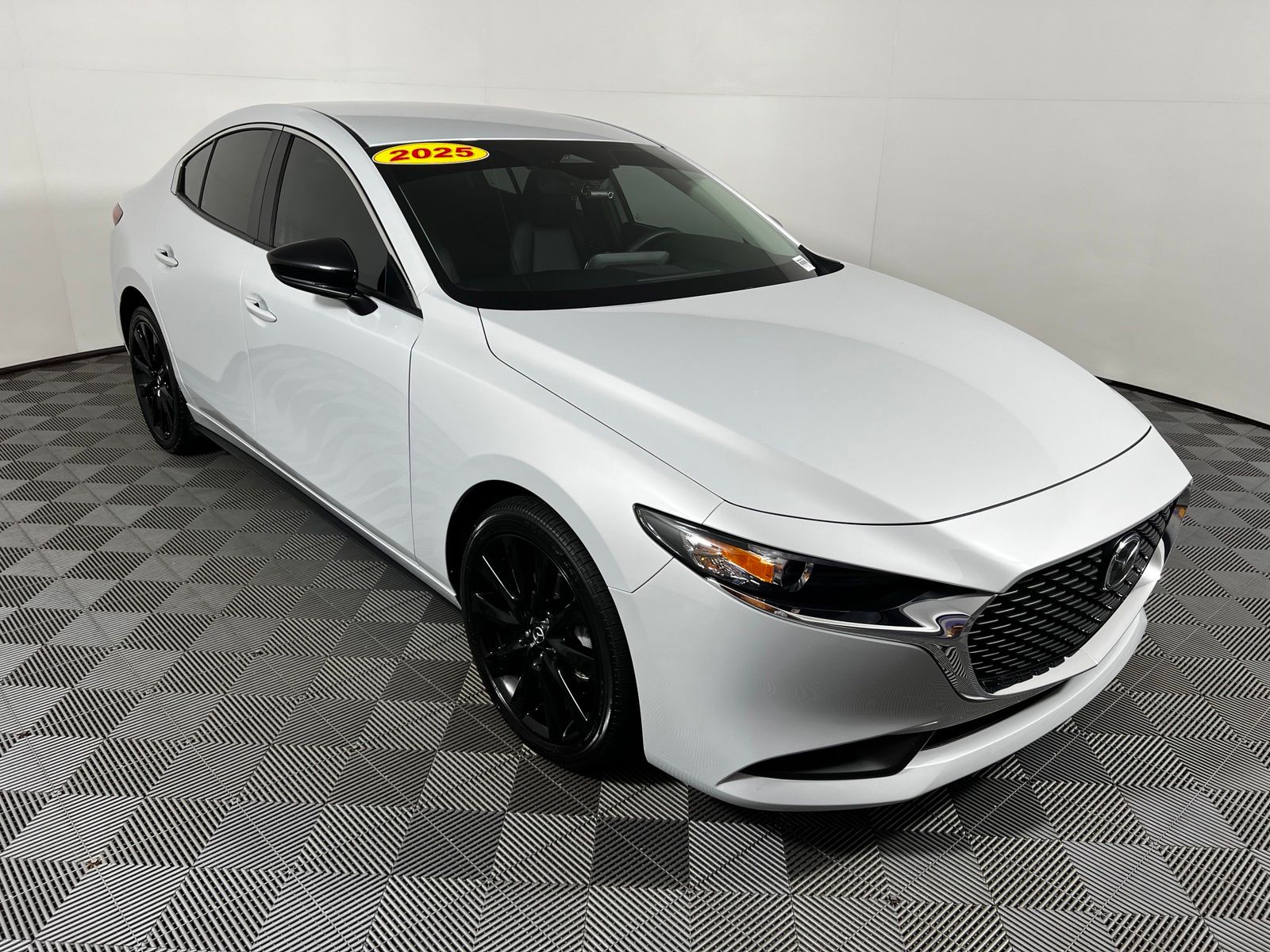 Thumbnail: 2025 Mazda Mazda3 - 3