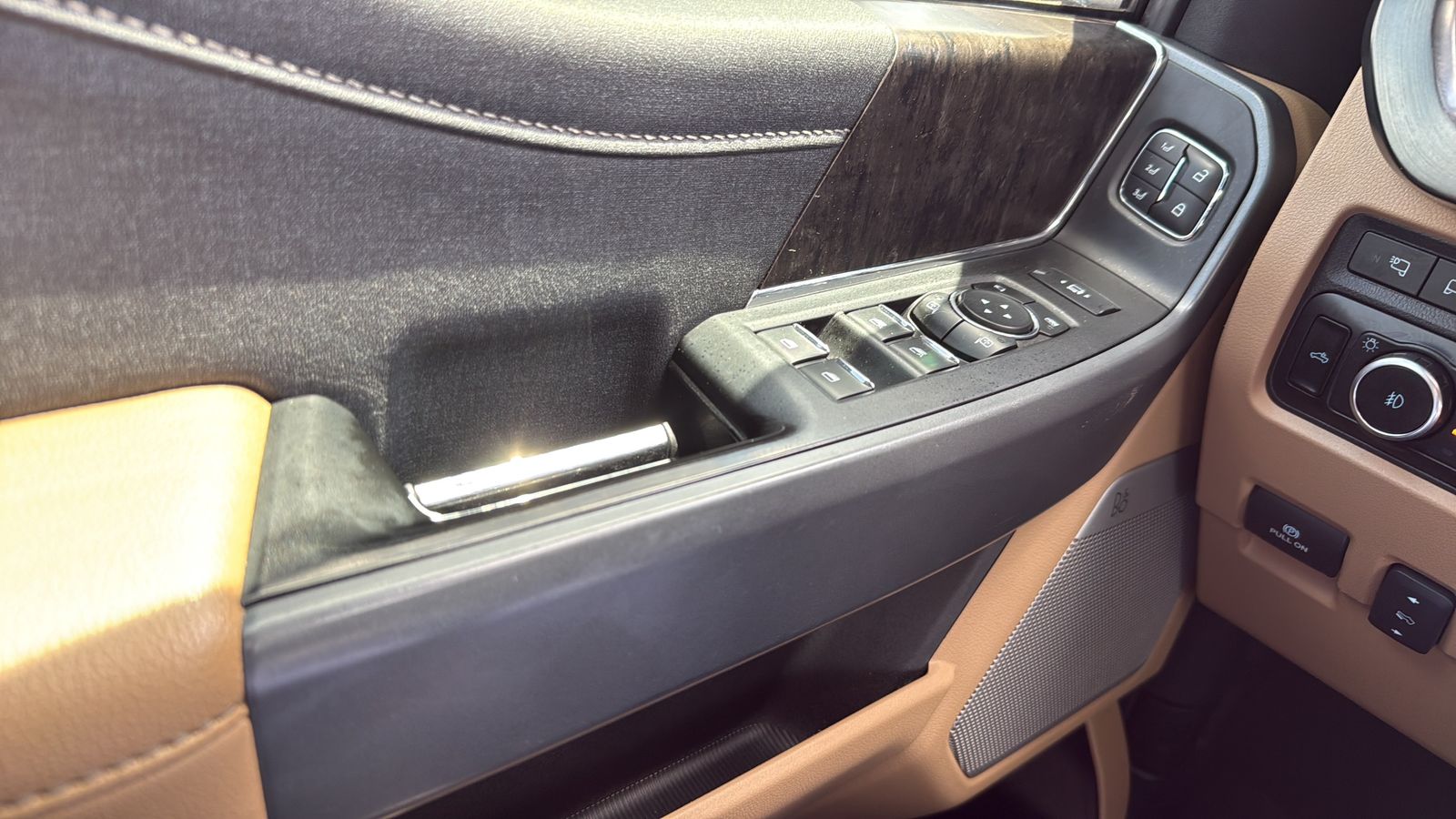 Used Car 2024 Ford F-450sd  Lariat For Sale Under $80,000 In Austin, Texas
