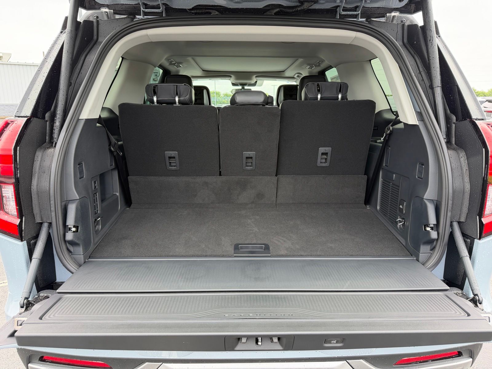 2026 Ford Expedition image 11
