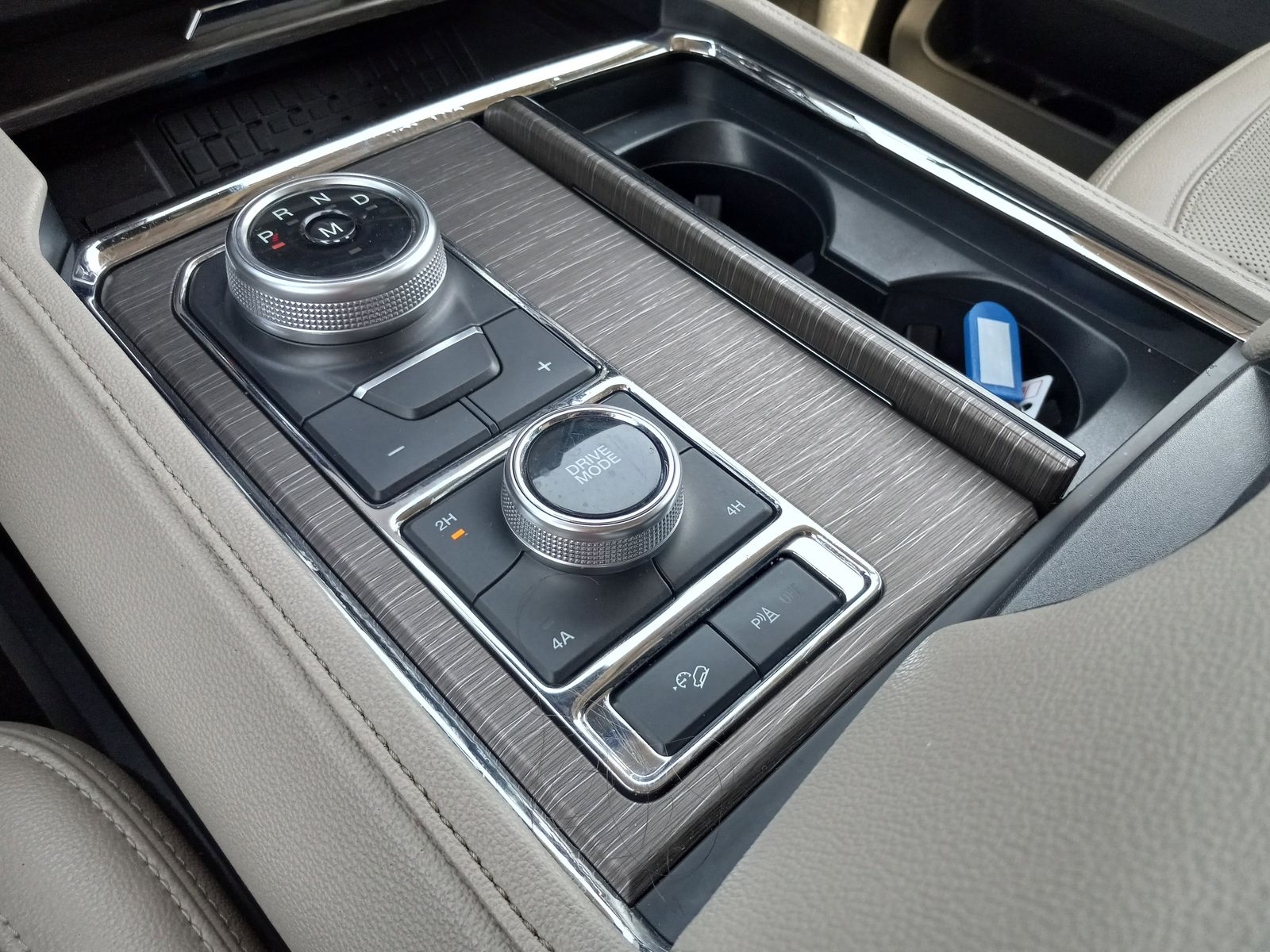 2023 Ford Expedition image 25