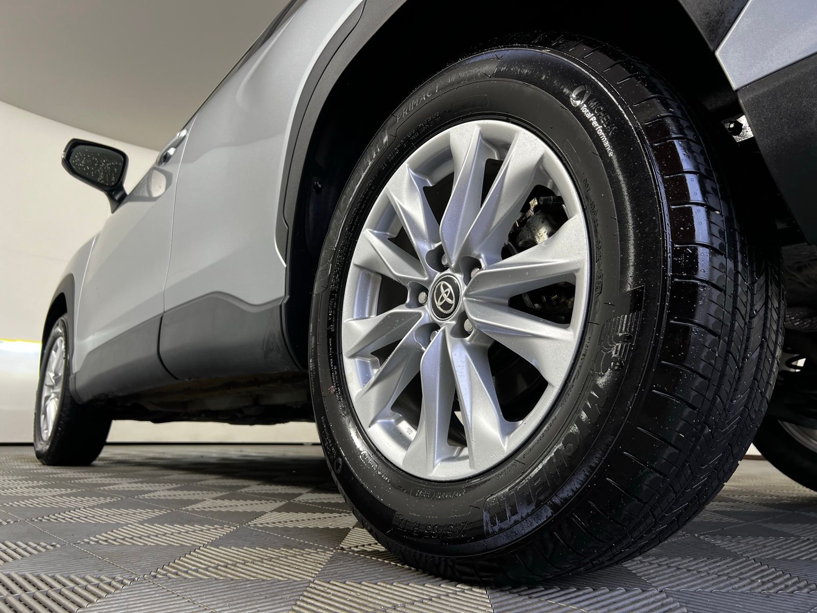 Thumbnail: 2025 Toyota Corolla Cross - 24