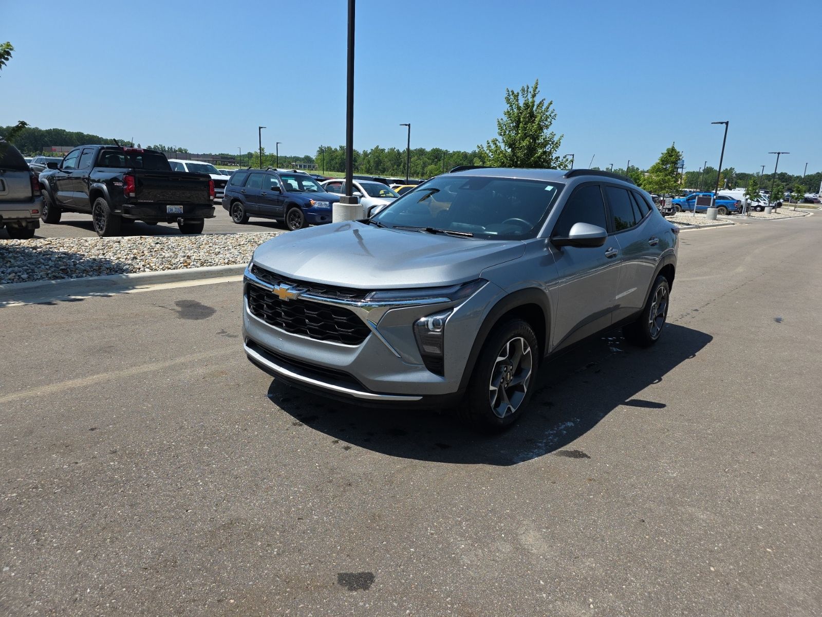 Sterling Gray Metallic 2024 Chevrolet Trax SUV / Crossover Front-Wheel Drive 6-Speed Automatic