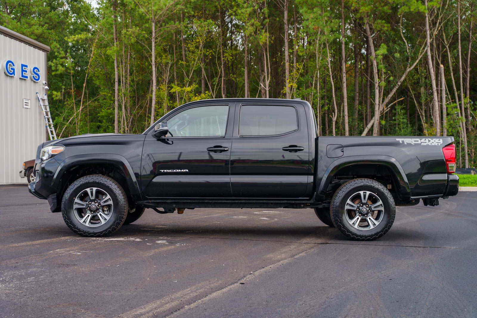 Used 2017 Toyota Tacoma Truck