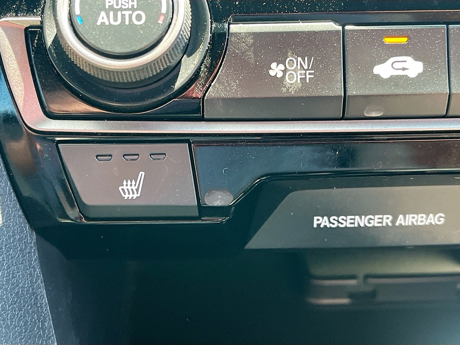 Used 2018  Honda EX image 19