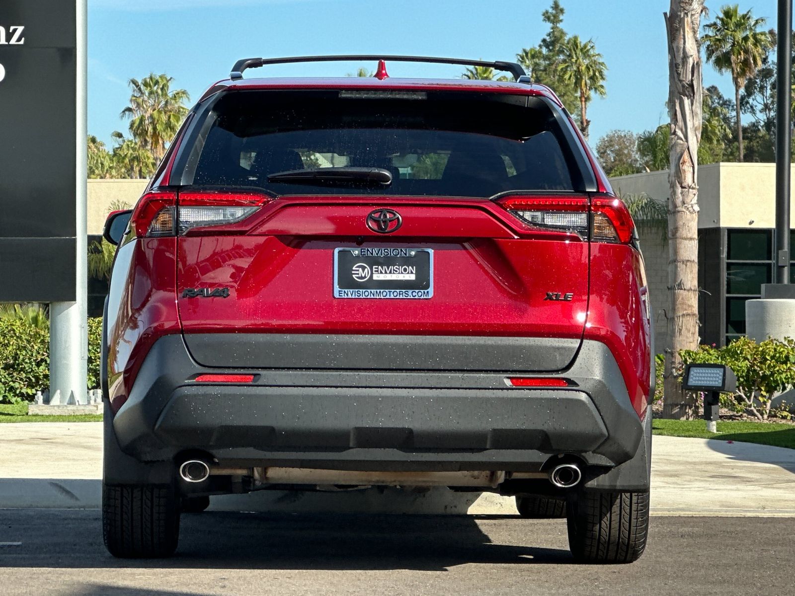 View vehicle photo 4