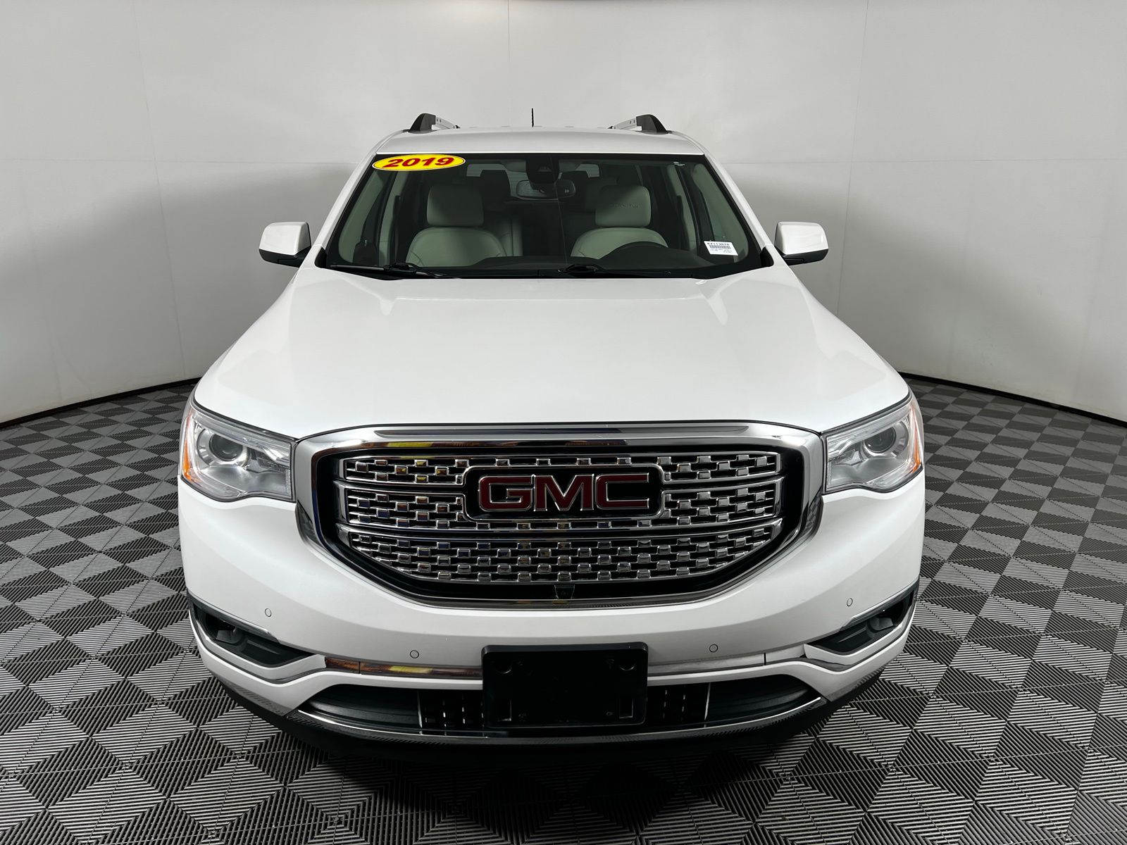 2019 GMC Acadia Denali 2