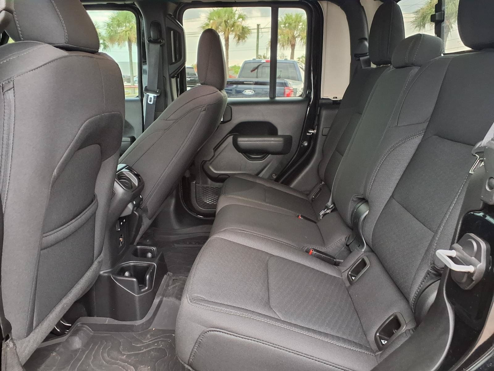 2022 Jeep Gladiator Altitude Black at River Oaks CDJR