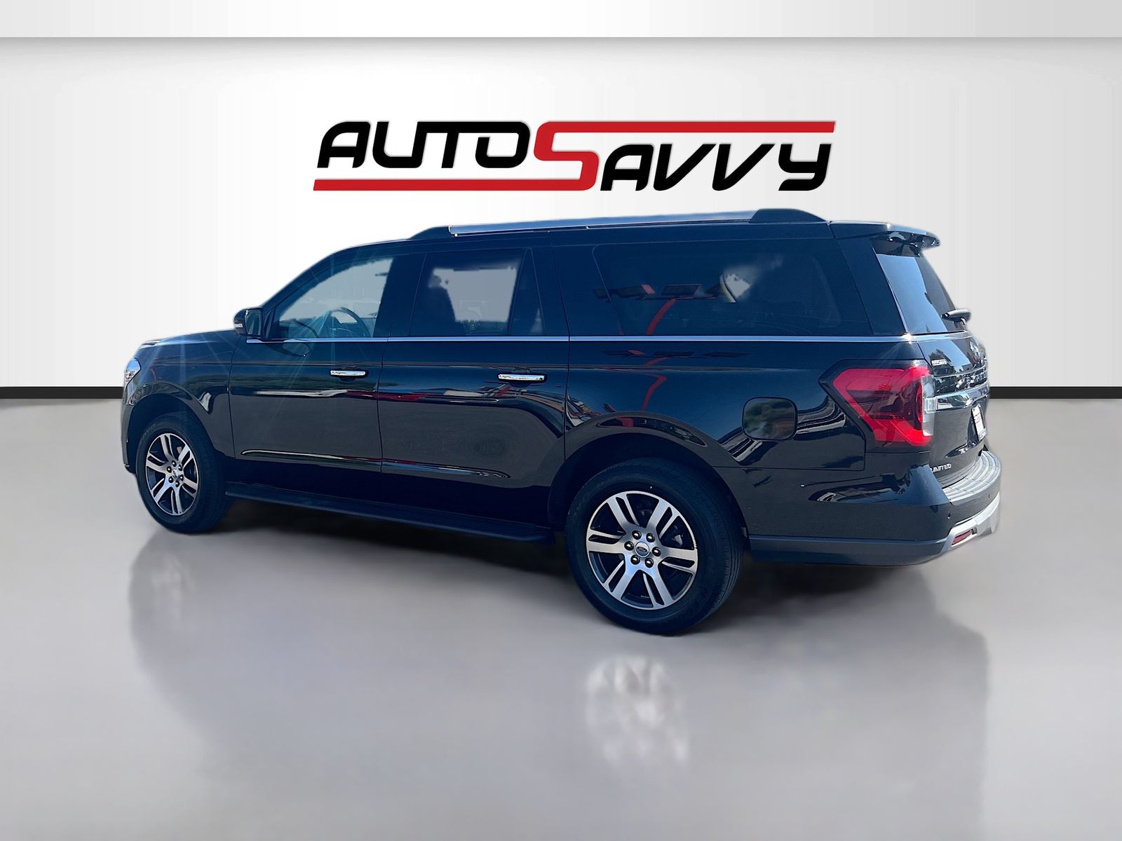 Used 2024 Black Ford Limited image 5