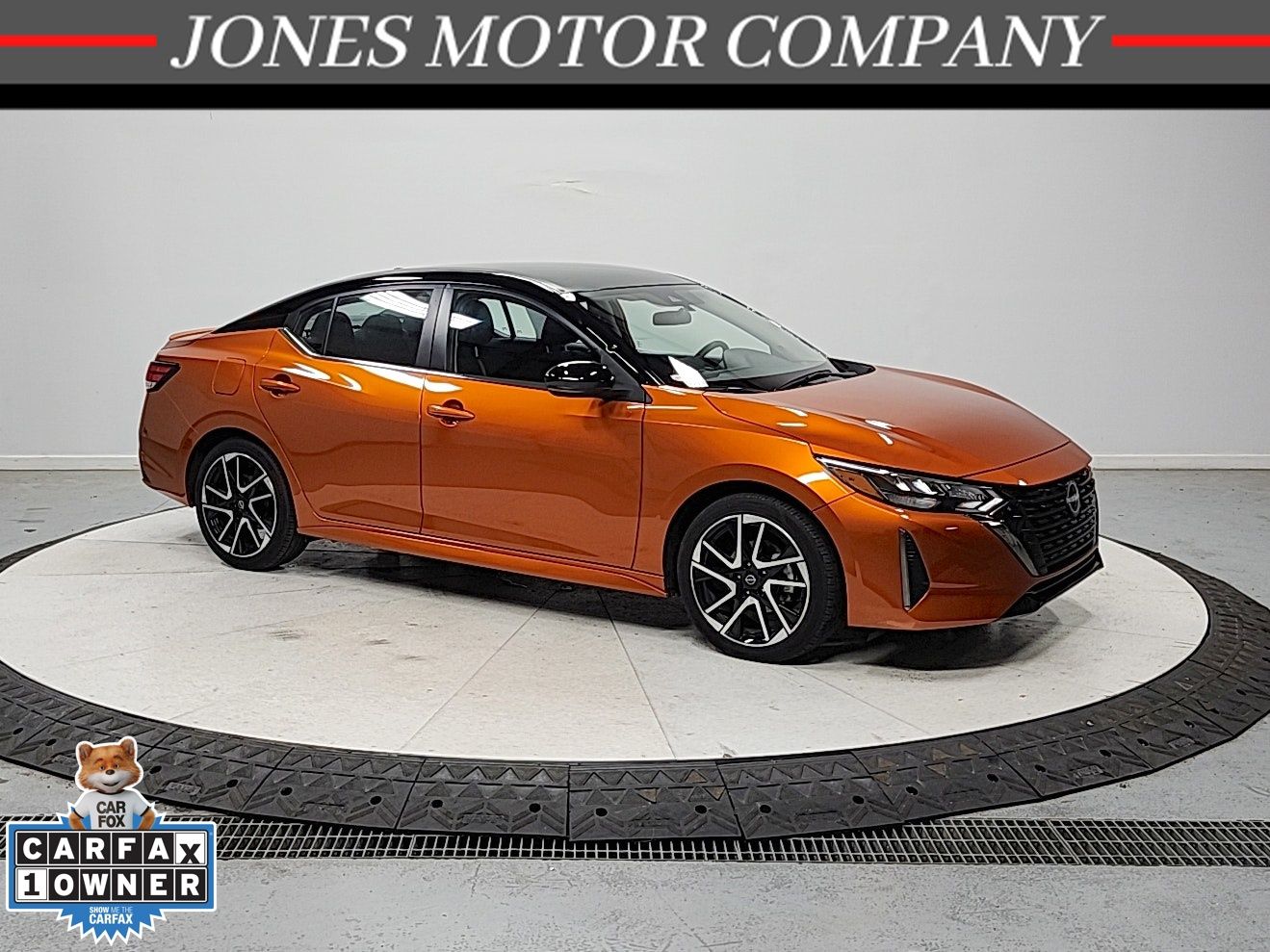 Orange Metallic/Super Blk 2025 Nissan Sentra Sedan Front-Wheel Drive Continuously Variable Transmission