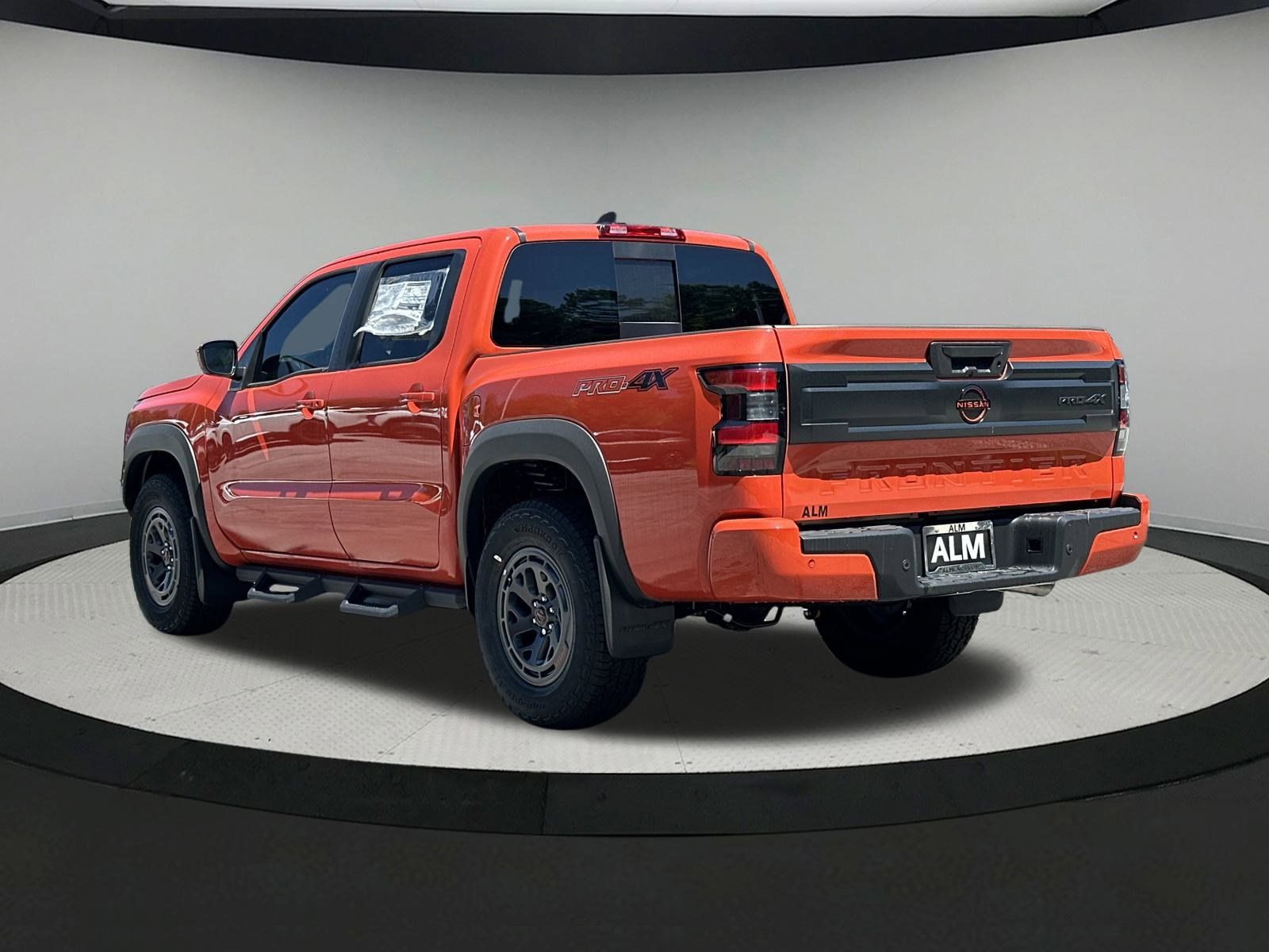 2025 Nissan Frontier PRO-4X photo 26