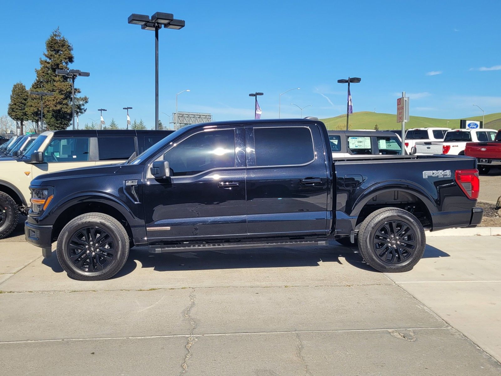 Used 2025 Black Ford XLT image 7