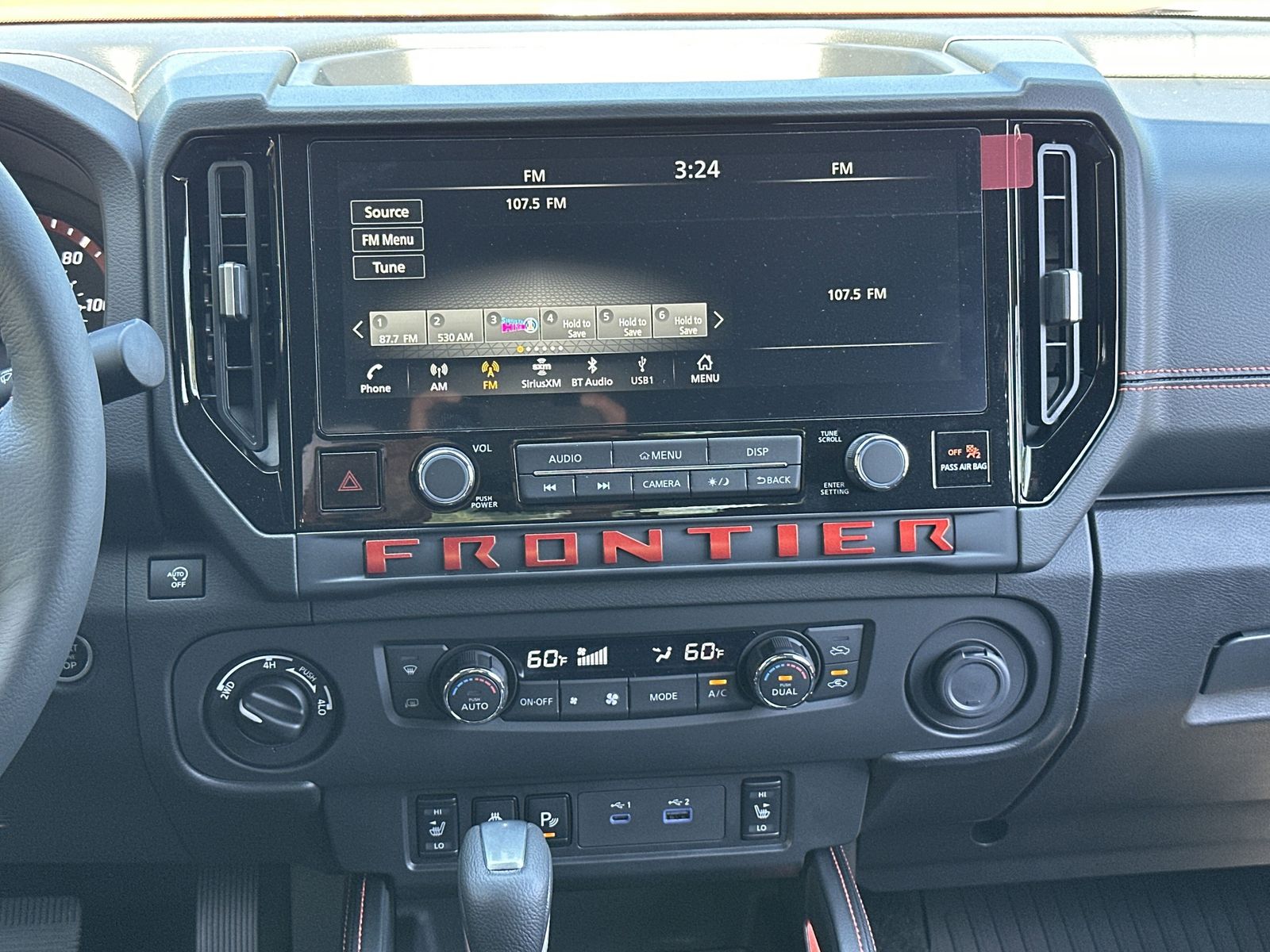 2025 Nissan Frontier PRO-4X photo 3