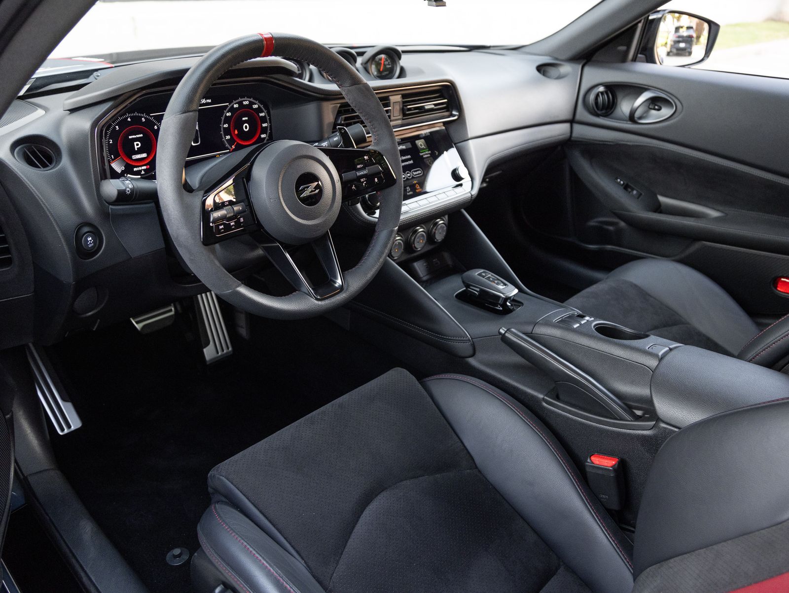 View vehicle photo 3