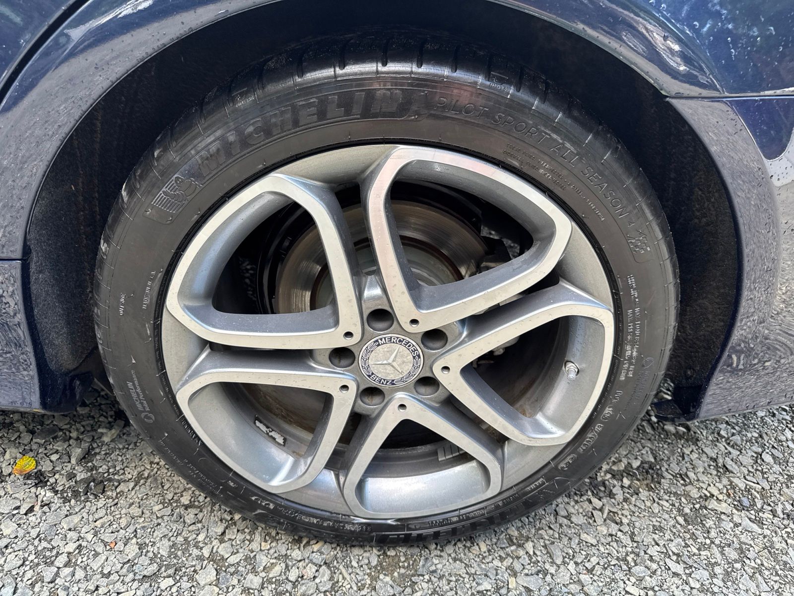 Used 2015 Blue Metallic Mercedes-Benz CLS 400 image 16