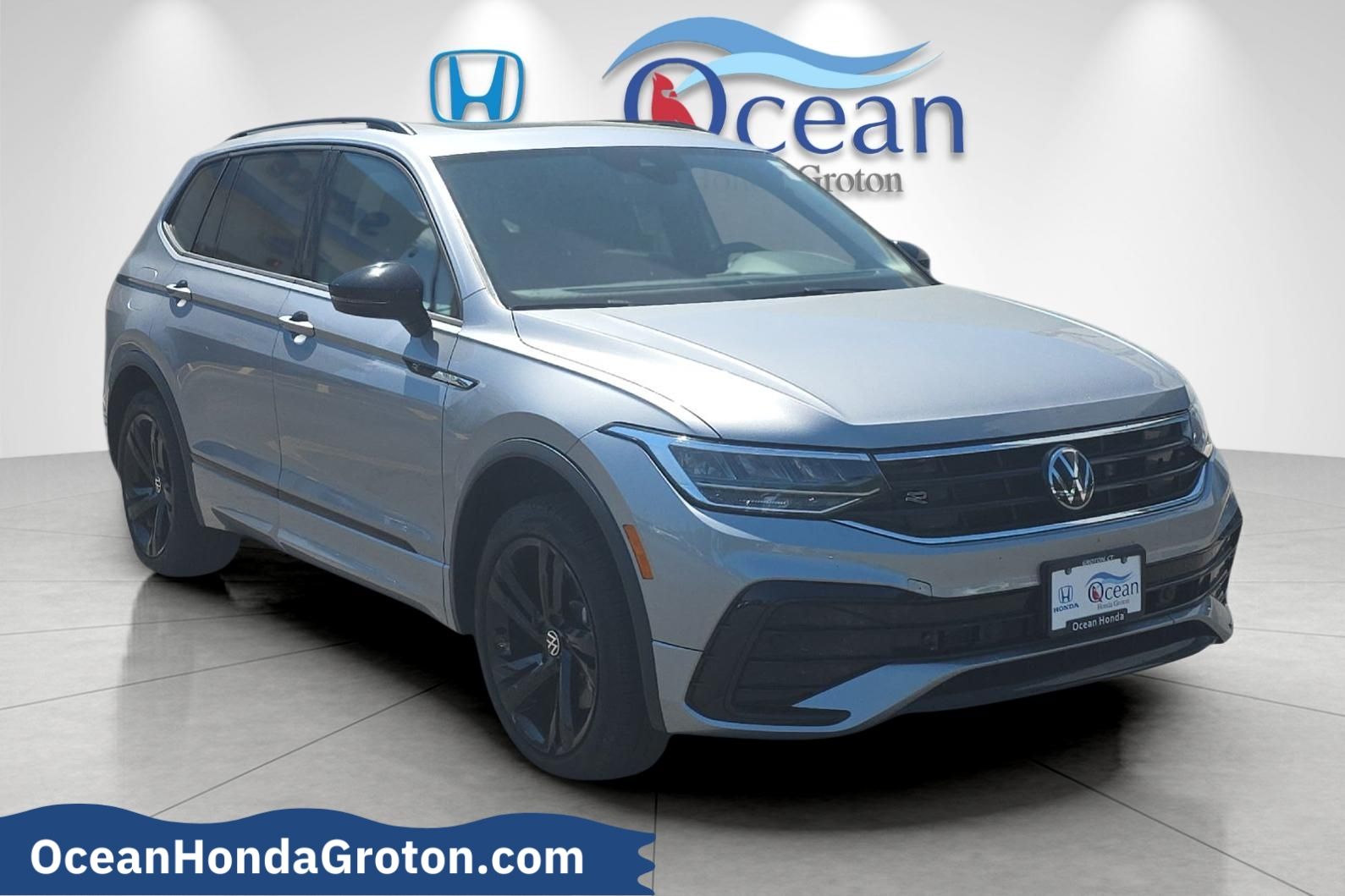2023 Volkswagen Tiguan 2.0T SE R-Line Black