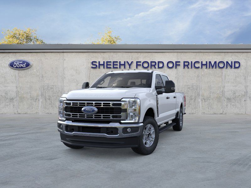 New 2026 Oxford White Ford XLT image 3