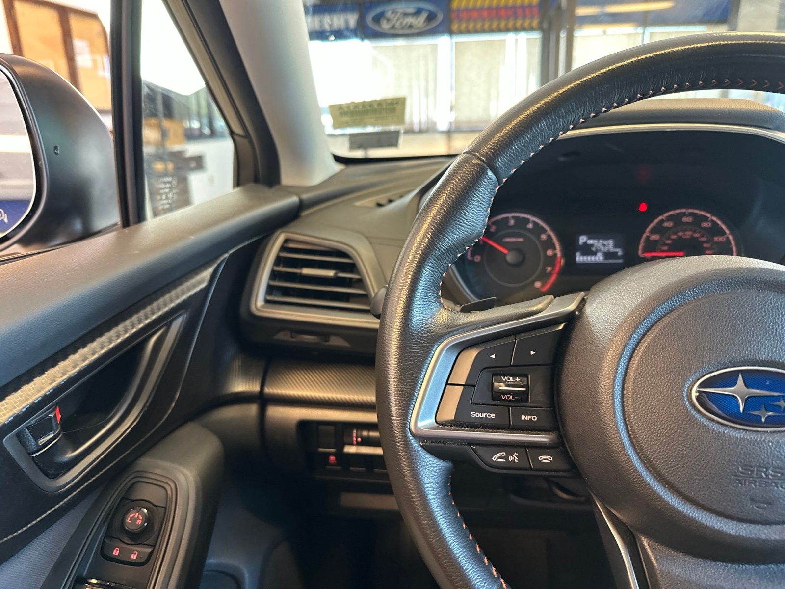 Used 2019 Dark Gray Metallic Subaru 2.0i Premium image 17