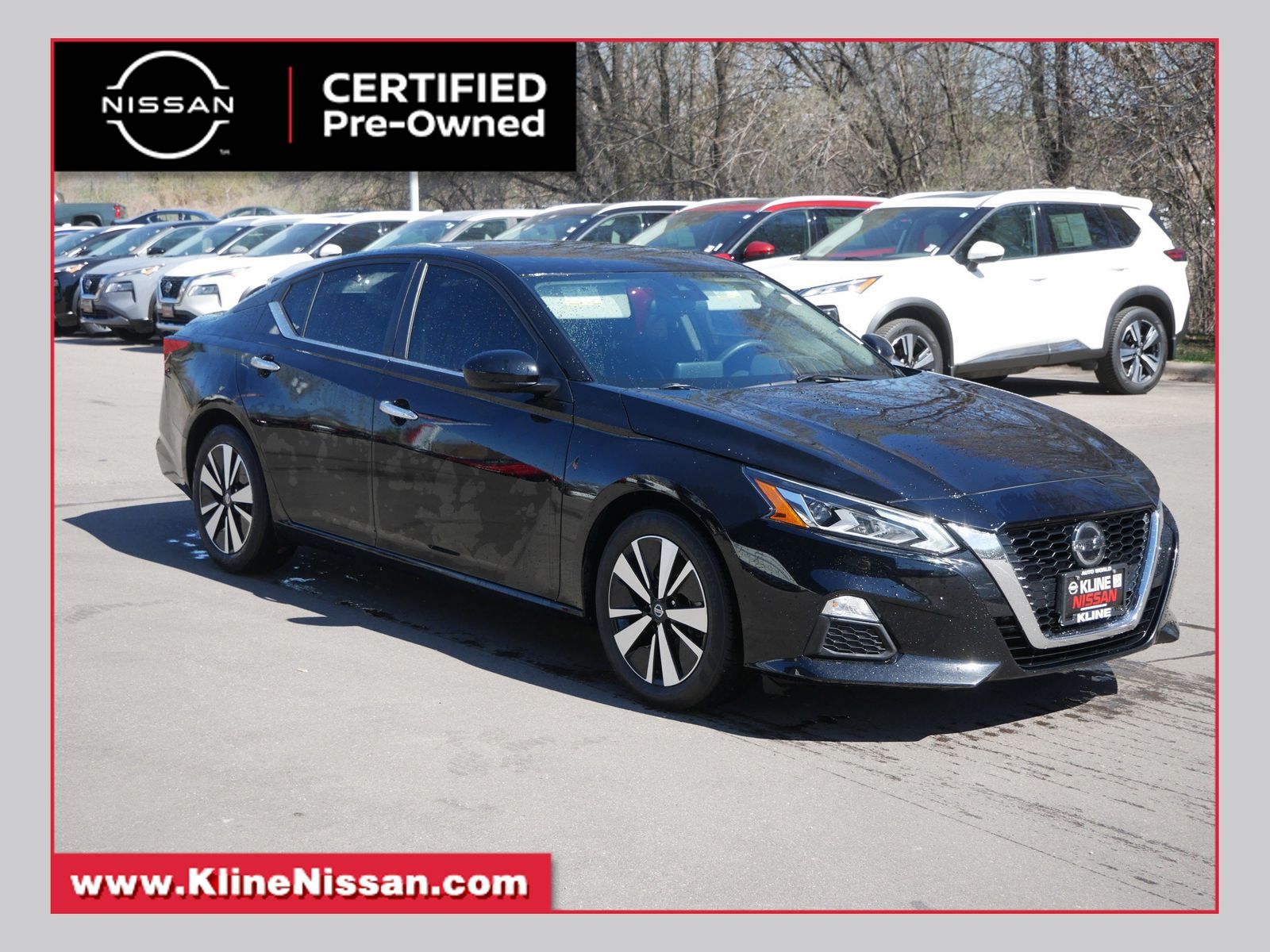 Super Black Clearcoat 2022 Nissan Altima 2.5 SV FWD Sedan Front-Wheel Drive Continuously Variable Transmission