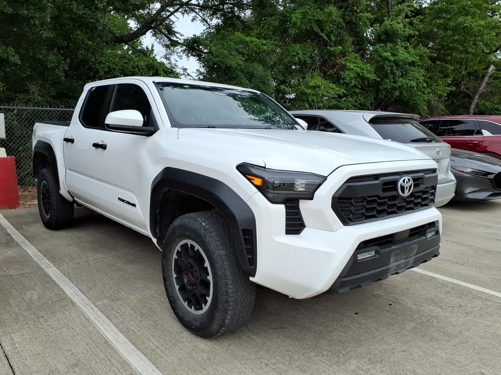 Ice Cap 2024 Toyota Tacoma TRD Off-Road Double Cab 4WD Pickup Truck Four-Wheel Drive 8-Speed Automatic