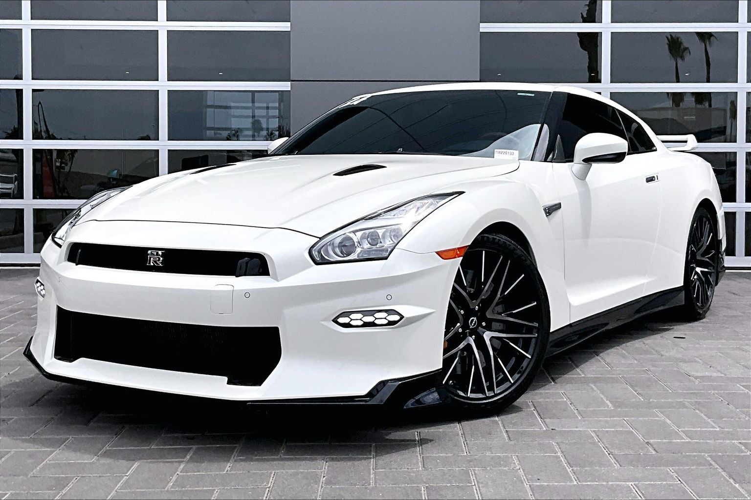2024 Nissan GT-R Premium AWD